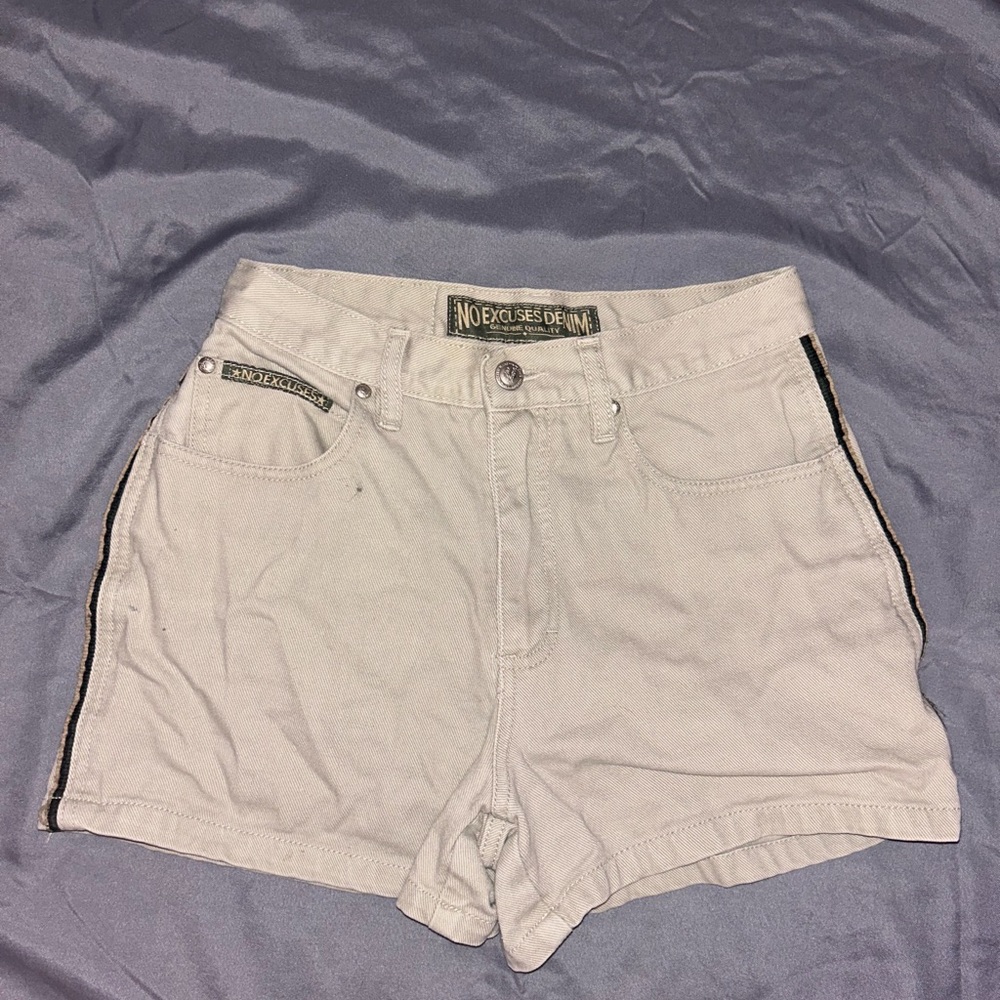 Shorts - Picture 4 of 6